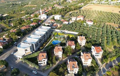 GÖYNÜKLÜ'DE HARİKA KONUMDA 6+1 VİLLA