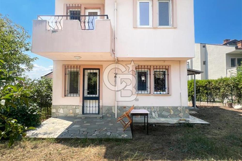 GÖYNÜKLÜ'DE HARİKA KONUMDA 6+1 VİLLA