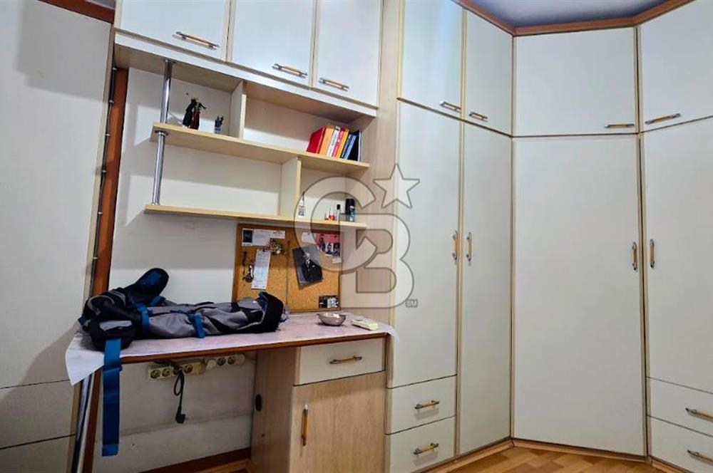 Yunus Emre Mahallesi Önder Sitesi'nde 130 M² Satılık Daire 