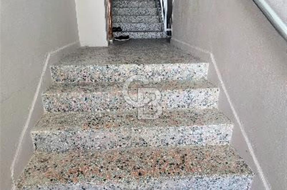 Yunus Emre Mahallesi Önder Sitesi'nde 130 M² Satılık Daire 