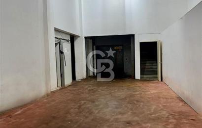Sultanbeyli Aytop Gıda Sanayi Sitesi’nde Net 980 m2 Kiralık Dükkan