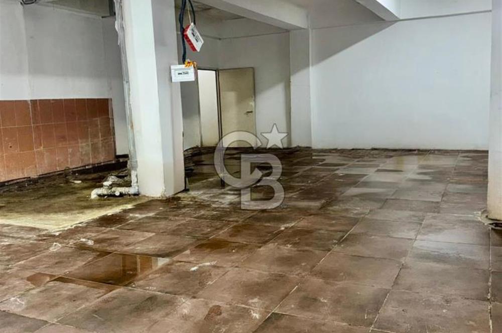 Sultanbeyli Aytop Gıda Sanayi Sitesi’nde Net 980 m2 Kiralık Dükkan