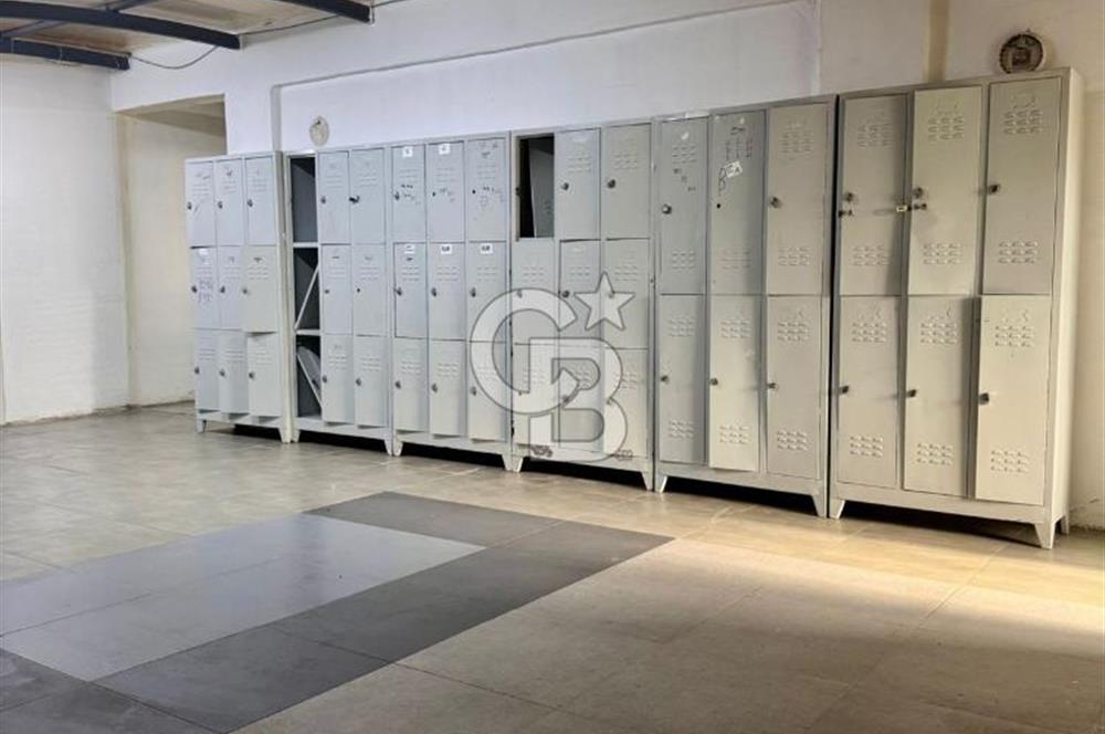 Sultanbeyli Aytop Gıda Sanayi Sitesi’nde Net 980 m2 Kiralık Dükkan