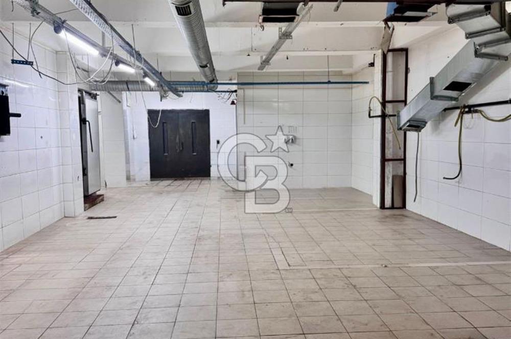Sultanbeyli Aytop Gıda Sanayi Sitesi’nde Net 980 m2 Kiralık Dükkan