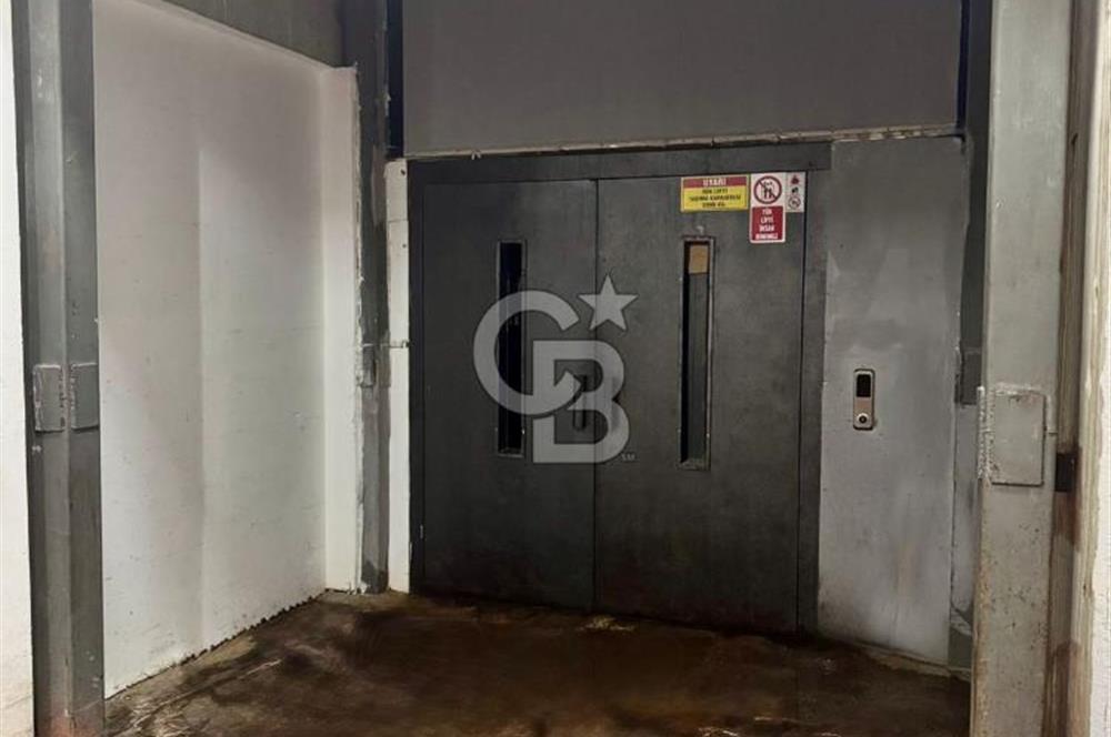 Sultanbeyli Aytop Gıda Sanayi Sitesi’nde Net 980 m2 Kiralık Dükkan