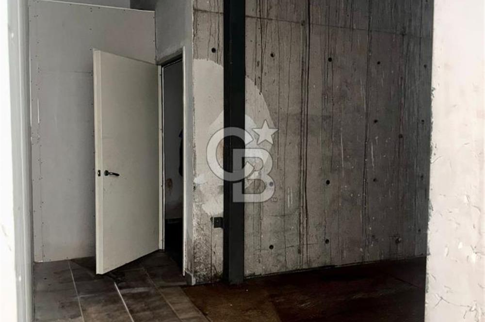 Sultanbeyli Aytop Gıda Sanayi Sitesi’nde Net 980 m2 Kiralık Dükkan