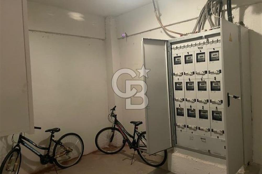 Güzelyalı da Merkezi Konumda 2+1 Satılık Daire