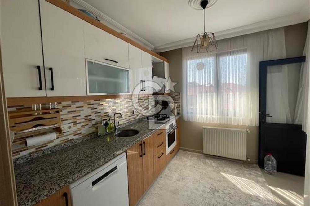 Güzelyalı da Merkezi Konumda 2+1 Satılık Daire