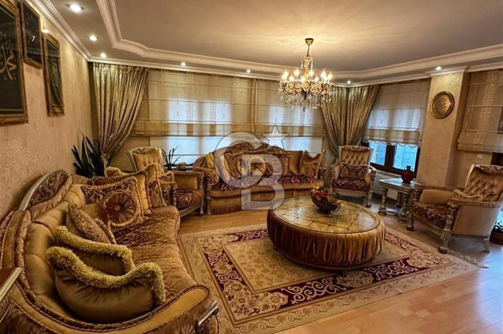 Yakacık 4+1 - 230 m2 Büyük Balkonlu Deniz Manzaralı Geniş Daire
