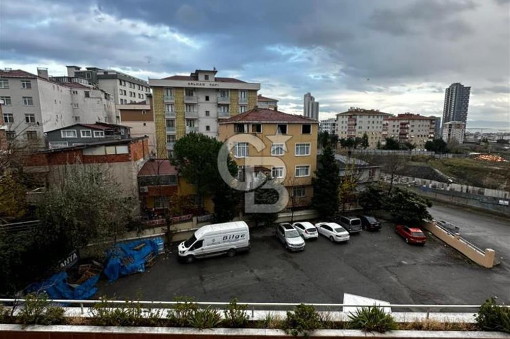Yakacık 4+1 - 230 m2 Büyük Balkonlu Deniz Manzaralı Geniş Daire