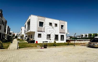 TAŞUCU/KUM MH. BOSPHORUS CİTY İÇERİSİNDE 3+1 SATILIK VİLLA