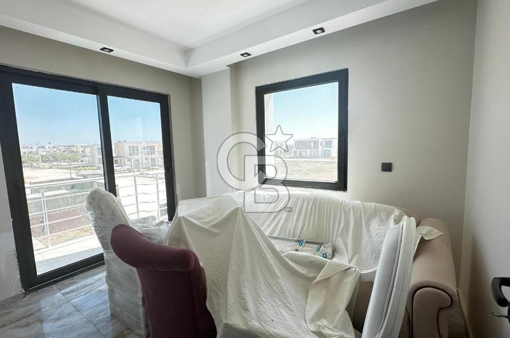 TAŞUCU/KUM MH. BOSPHORUS CİTY İÇERİSİNDE 3+1 SATILIK VİLLA