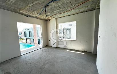 TAŞUCU/KUM MH BOSPHORUS CİTY'DE NATAMAM 4+1 SATILIK VİLLA