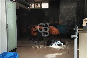 Pendik yayalarda depolu dükkan