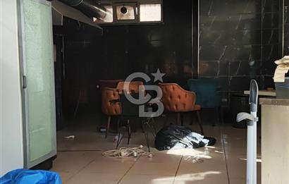 Pendik yayalarda depolu dükkan