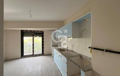 GİRNE CADDESİ ÜZERİNDE KİRALIK 1+1 DAİRE