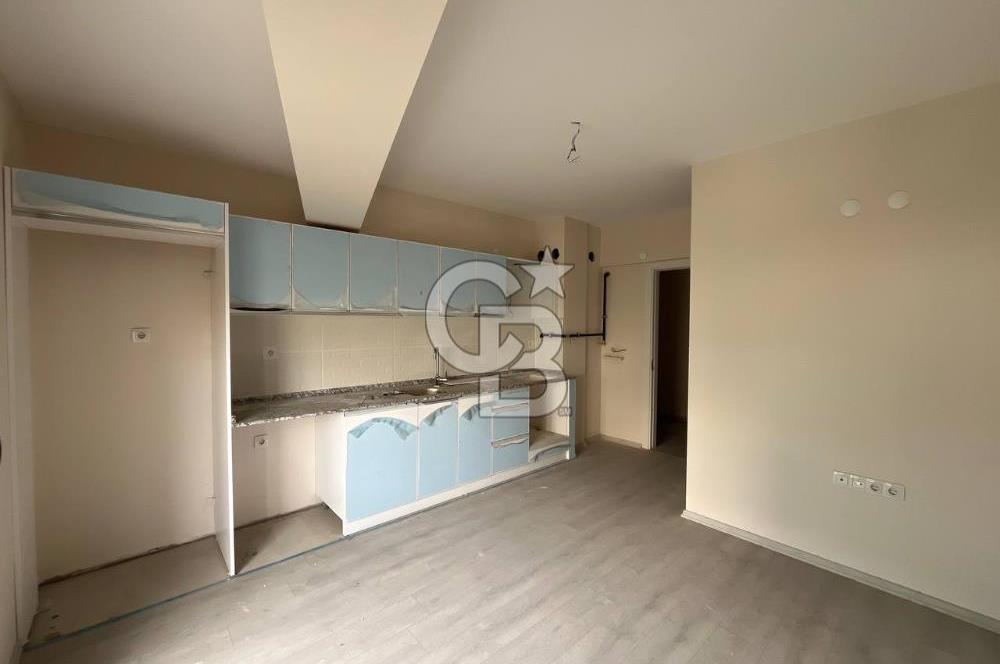 GİRNE CADDESİ ÜZERİNDE KİRALIK 1+1 DAİRE
