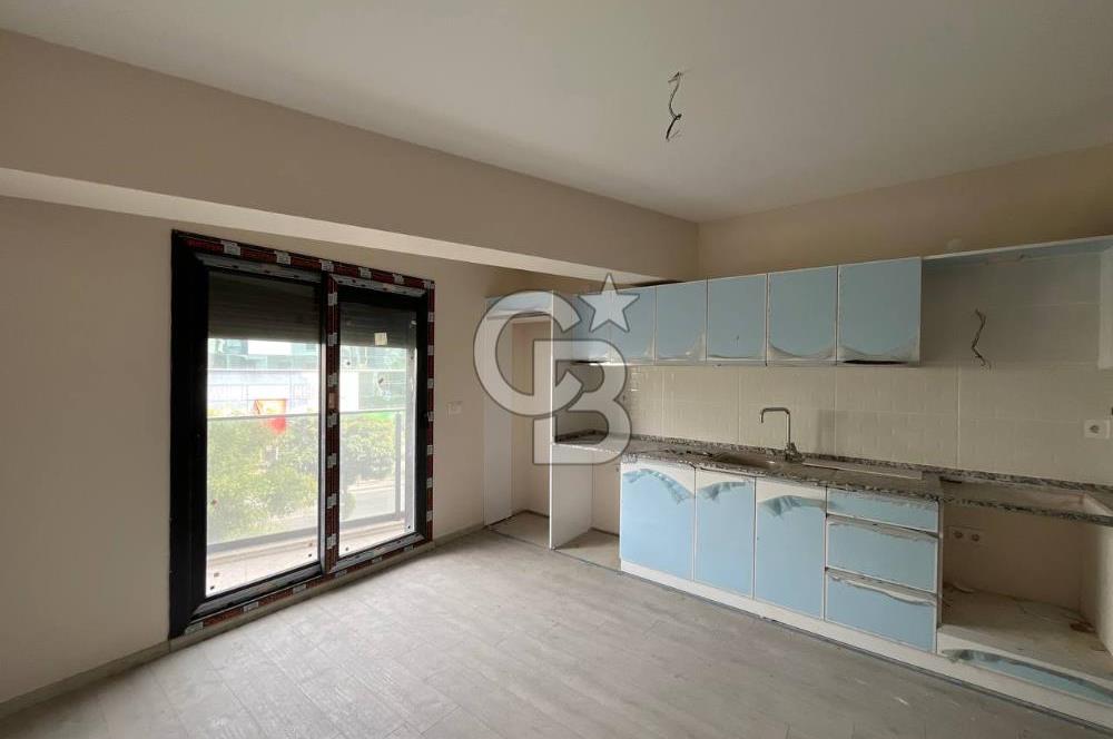 GİRNE CADDESİ ÜZERİNDE KİRALIK 1+1 DAİRE