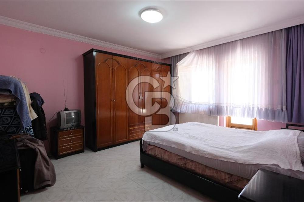 GÖLBAŞI GÖKKUŞAĞI SİTESİNDE SATILIK TRİPLEX KÖŞE VİLLA