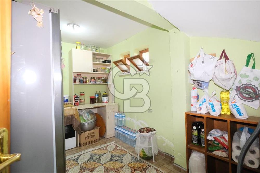 GÖLBAŞI GÖKKUŞAĞI SİTESİNDE SATILIK TRİPLEX KÖŞE VİLLA