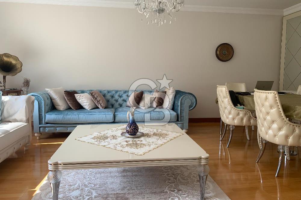 ANKARA GÖLBAŞINDA SİTE İÇİ MÜSTAKİL PEYZAJLI 5+1 SATILIK VİLLA