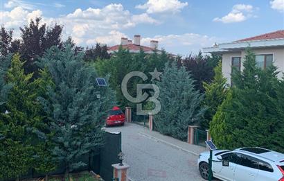 ANKARA GÖLBAŞINDA SİTE İÇİ MÜSTAKİL PEYZAJLI 5+1 SATILIK VİLLA