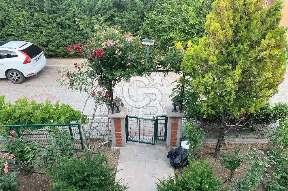 ANKARA GÖLBAŞINDA SİTE İÇİ MÜSTAKİL PEYZAJLI 5+1 SATILIK VİLLA