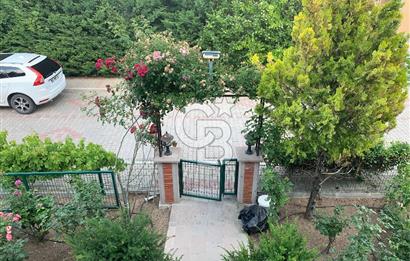 ANKARA GÖLBAŞINDA SİTE İÇİ MÜSTAKİL PEYZAJLI 5+1 SATILIK VİLLA