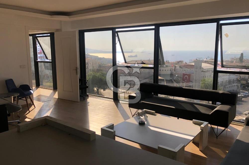 İzmir Körfezi Manzaralı Prestijli Plaza Ofisi