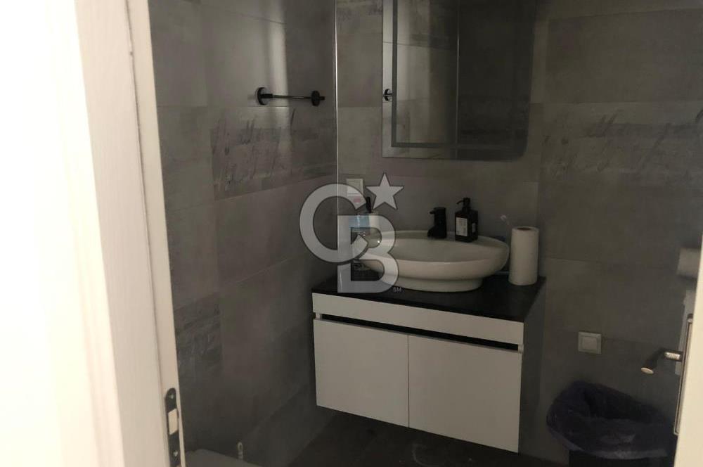 İzmir Körfezi Manzaralı Prestijli Plaza Ofisi