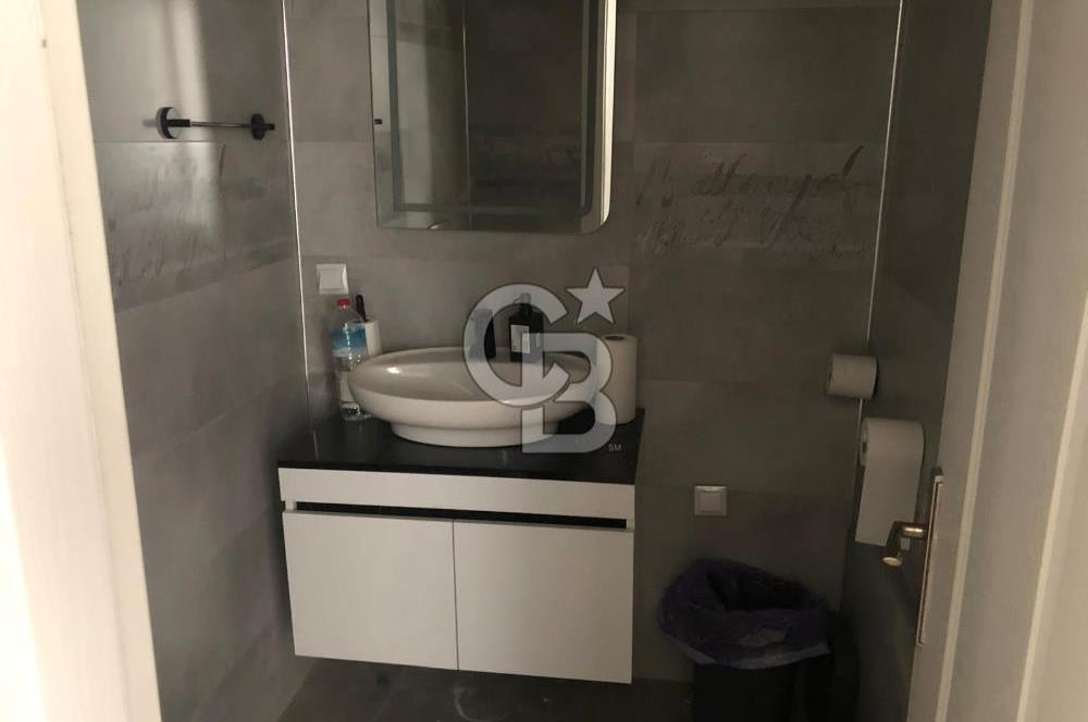 İzmir Körfezi Manzaralı Prestijli Plaza Ofisi