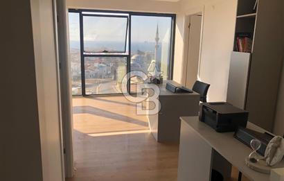 İzmir Körfezi Manzaralı Prestijli Plaza Ofisi