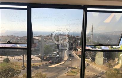 İzmir Körfezi Manzaralı Prestijli Plaza Ofisi