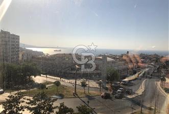 İzmir Körfezi Manzaralı Prestijli Plaza Ofisi