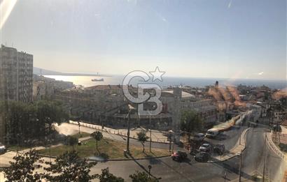 İzmir Körfezi Manzaralı Prestijli Plaza Ofisi