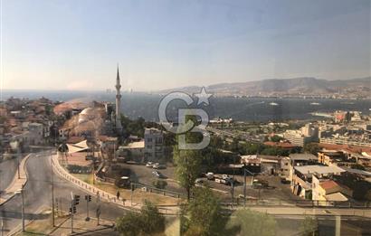 İzmir Körfezi Manzaralı Prestijli Plaza Ofisi