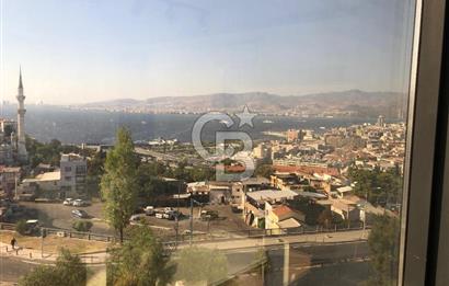 İzmir Körfezi Manzaralı Prestijli Plaza Ofisi