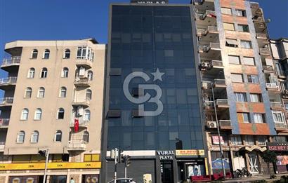 İzmir Körfezi Manzaralı Prestijli Plaza Ofisi