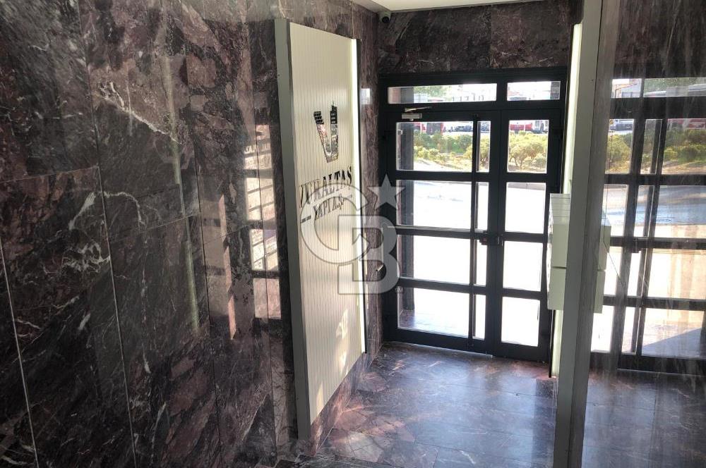 İzmir Körfezi Manzaralı Prestijli Plaza Ofisi