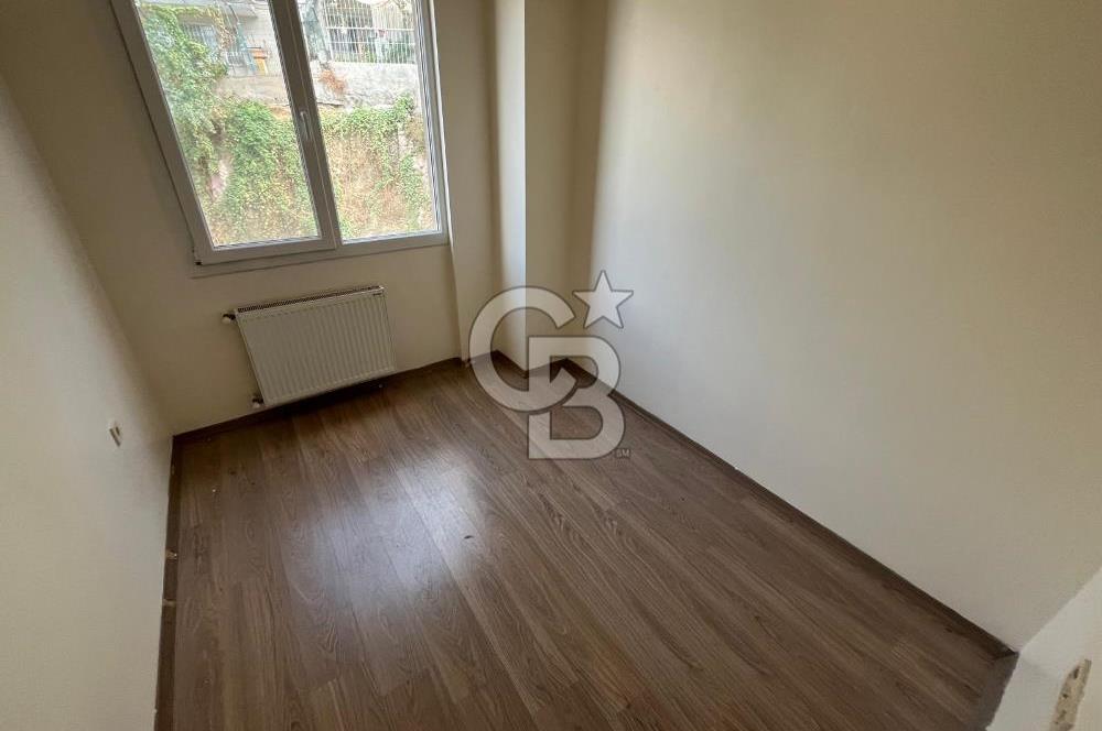 İzmir Konak Karataş bölgesinde satılık 3+1 daire