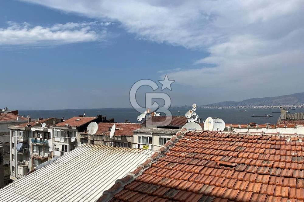 İzmir Konak Karataş bölgesinde satılık 3+1 daire