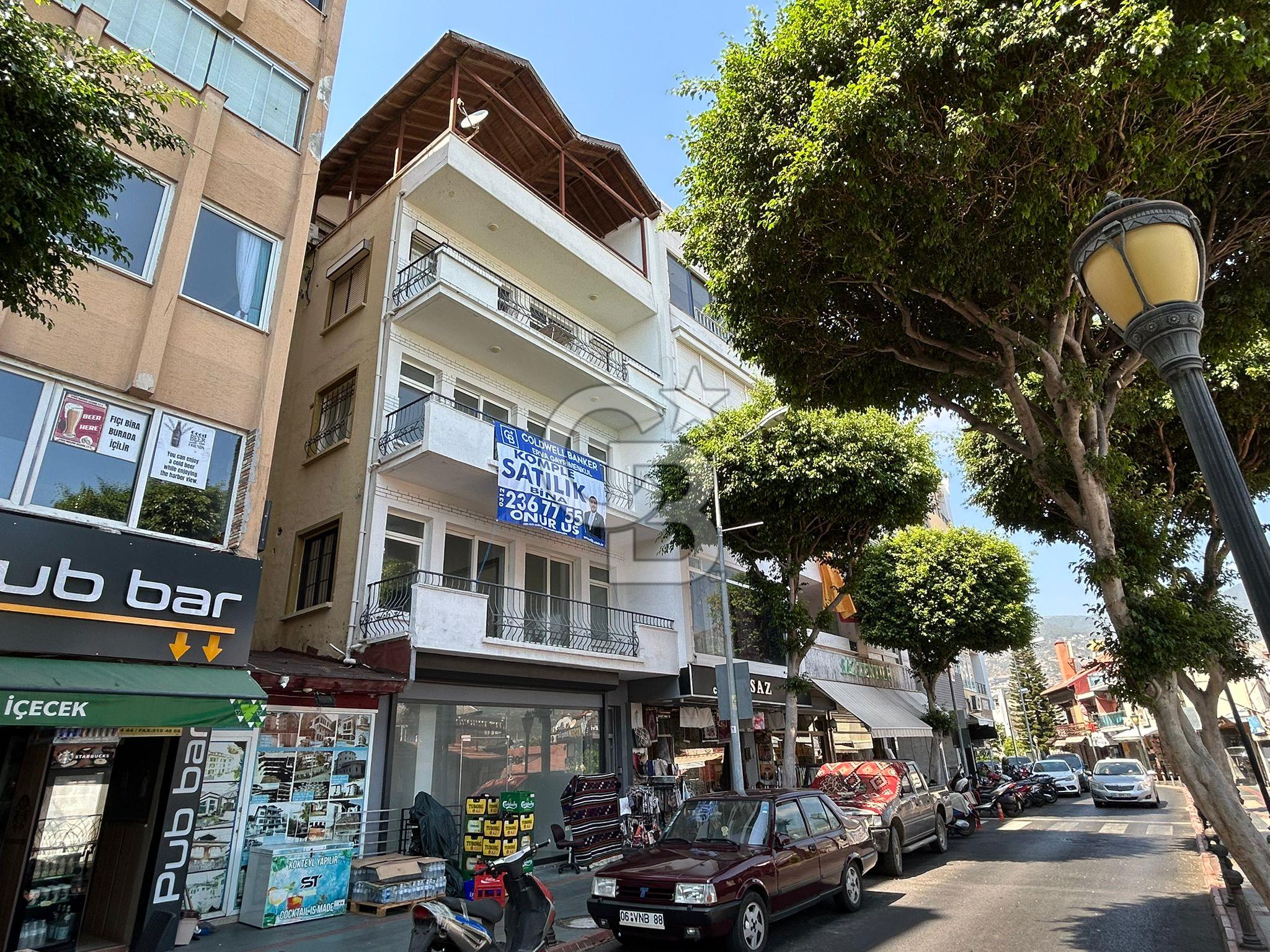 ALANYA ÇARŞI MAH.İSKELE CADDESİ ÜZERİNDE SATILIK KOMPLE BİNA