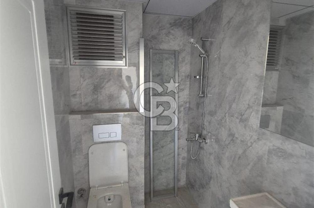 MENEMEN AHIHIDIR MAHALLESİNDE MODERN SİTEDE HAVUZLU KİRALIK 2+1