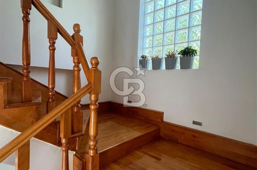 Talas Komando Caddesi Üzeri Site İçi Satılık Villa