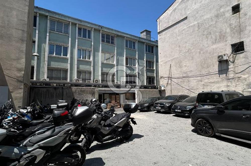 EMSALSİZ İSTANBUL KAPALIÇARŞI'DA YATIRIMLIK 335 M2 SATILIK ARSA