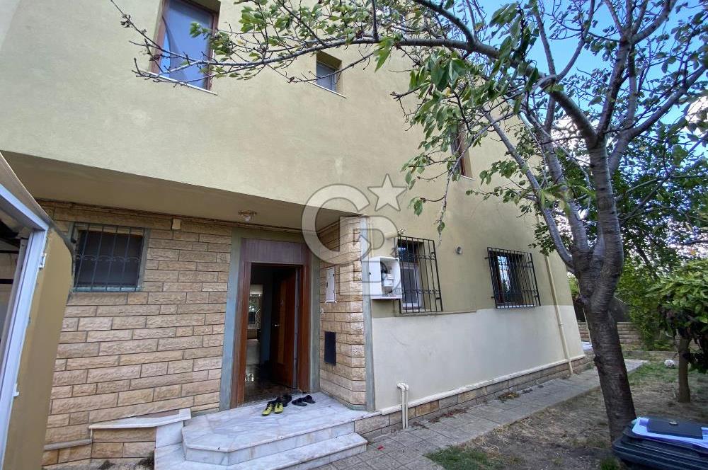 ANADOLU FENERİ'NDE BOĞAZ MANZARALI 3 KATLI MÜSTAKİL VİLLA 