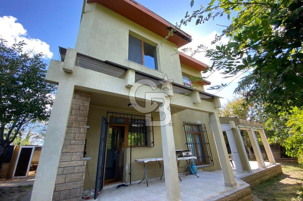 ANADOLU FENERİ'NDE BOĞAZ MANZARALI 3 KATLI MÜSTAKİL VİLLA 
