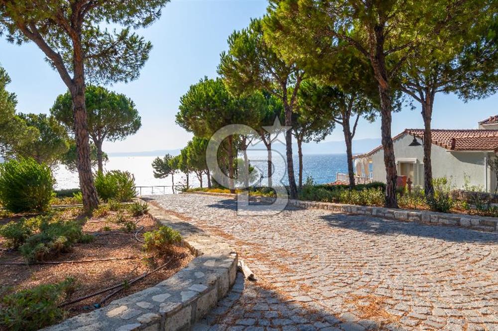 ÇEŞME AYASARANDA'DA OTEL KONFORUNDA, DENİZE SIFIR REZİDANS DAİRE