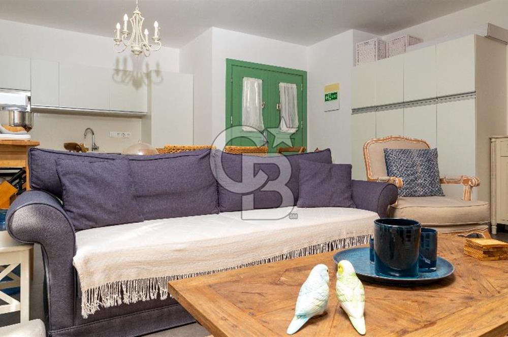 ÇEŞME AYASARANDA'DA OTEL KONFORUNDA, DENİZE SIFIR REZİDANS DAİRE