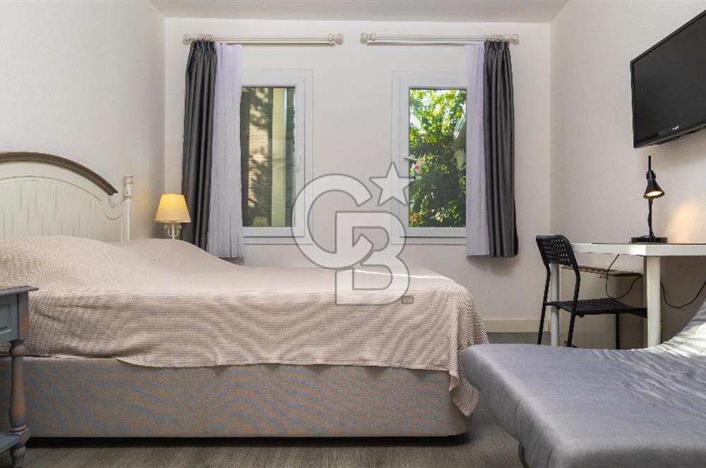ÇEŞME AYASARANDA'DA OTEL KONFORUNDA, DENİZE SIFIR REZİDANS DAİRE